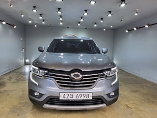 SAMSUNG QM6 2019