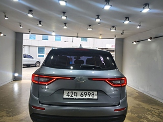 SAMSUNG QM6 2019
