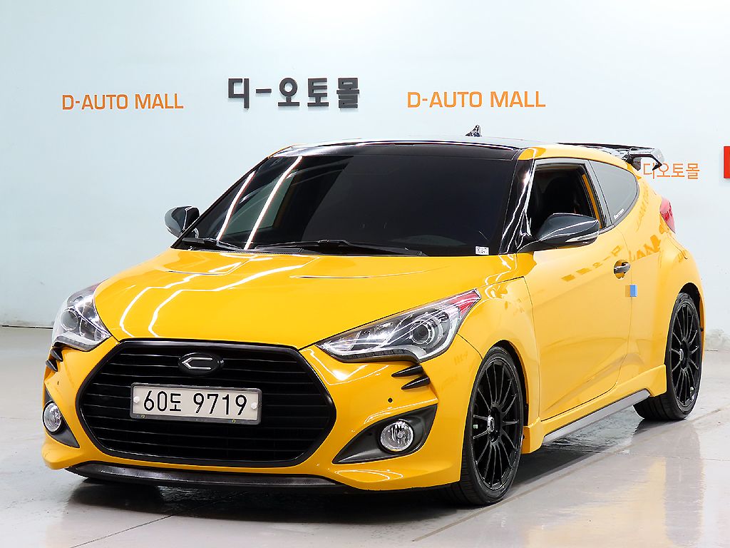 HYUNDAI VELOSTER 2015