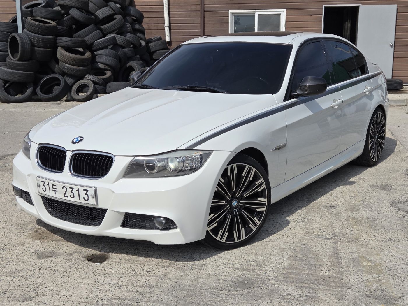 BMW 3-SERIES E90