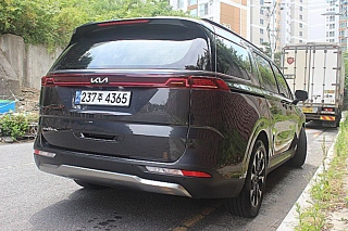 KIA CARNIVAL 2023