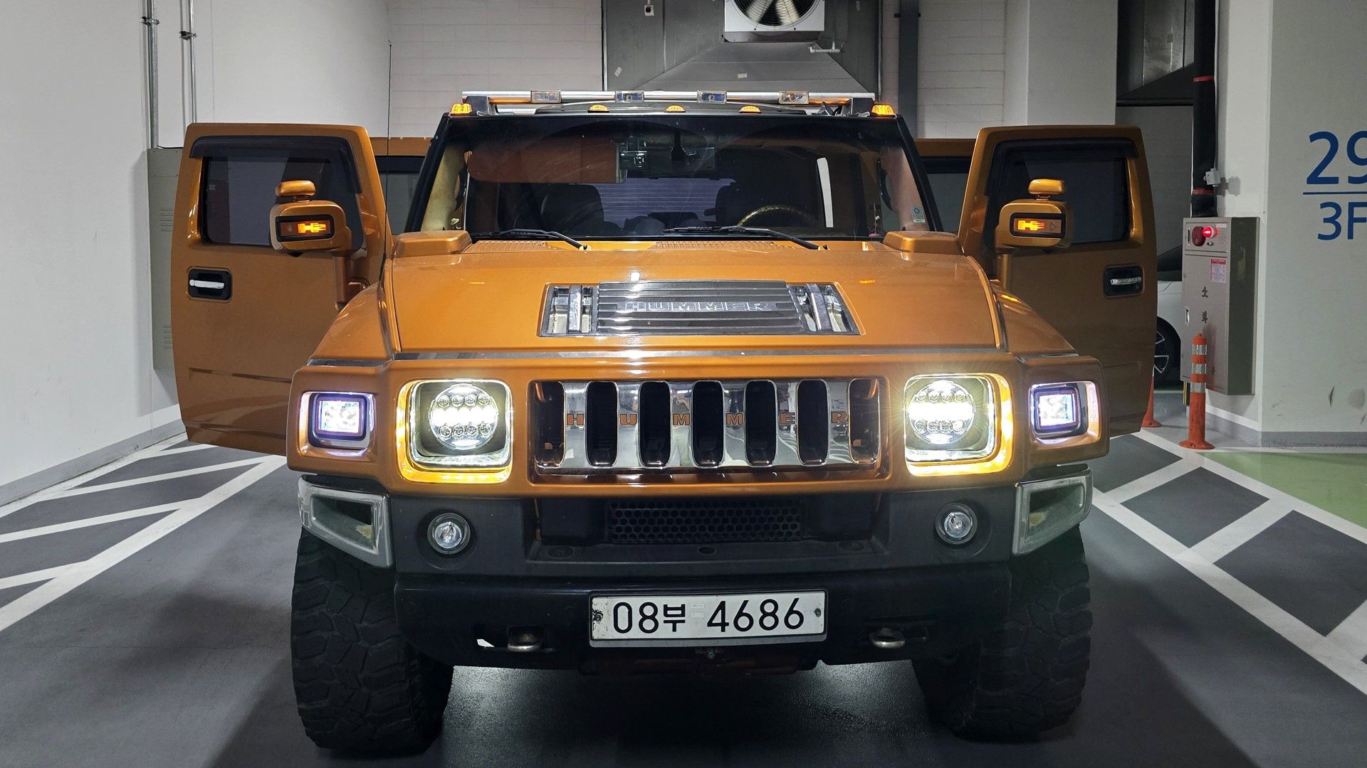 HUMMER H2