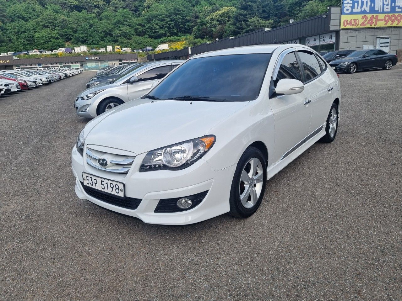 HYUNDAI AVANTE HYBRID 2010