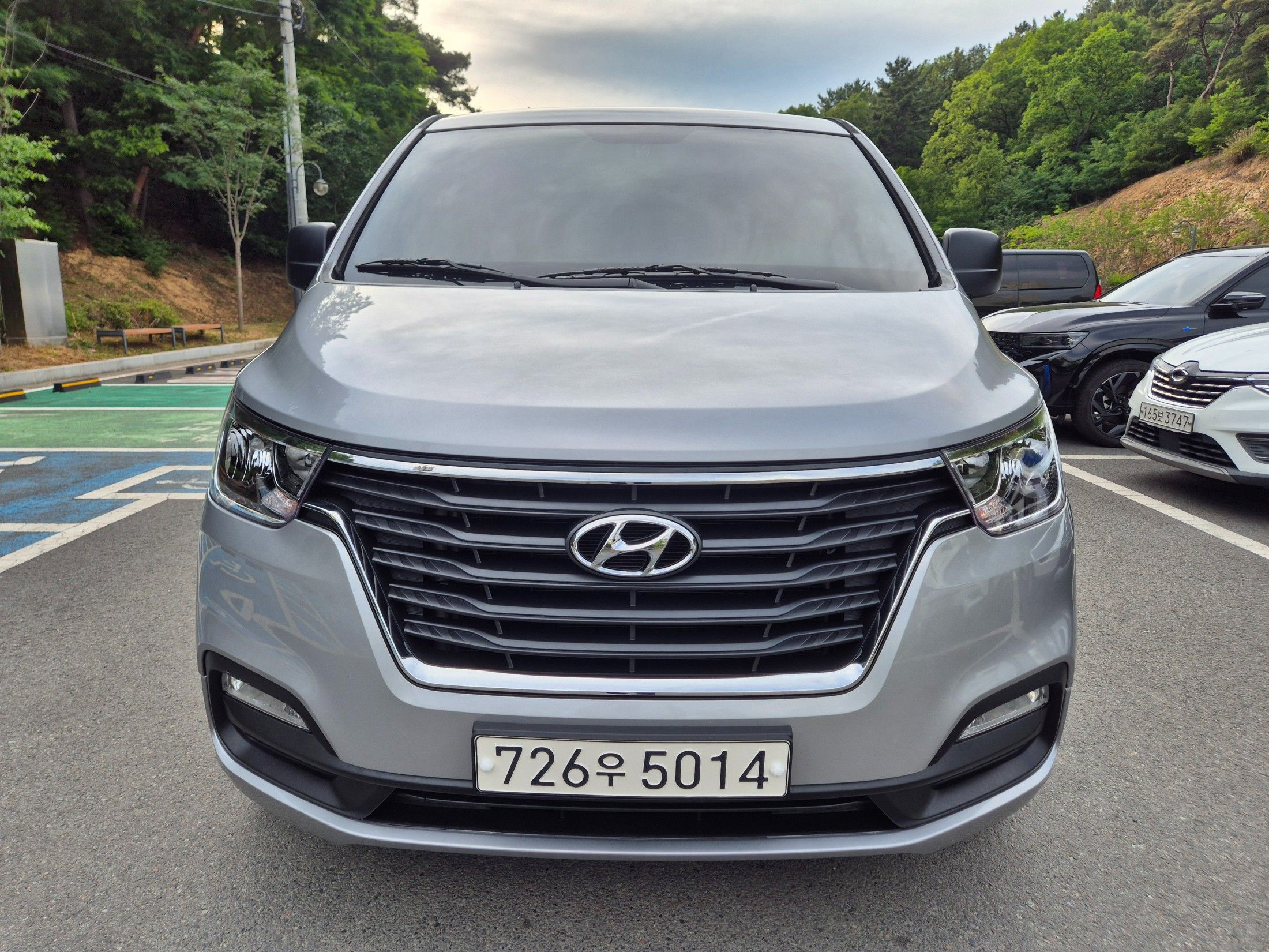 HYUNDAI STAREX GRAND