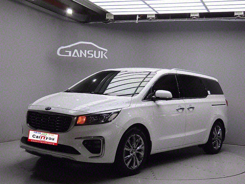 KIA CARNIVAL 2018