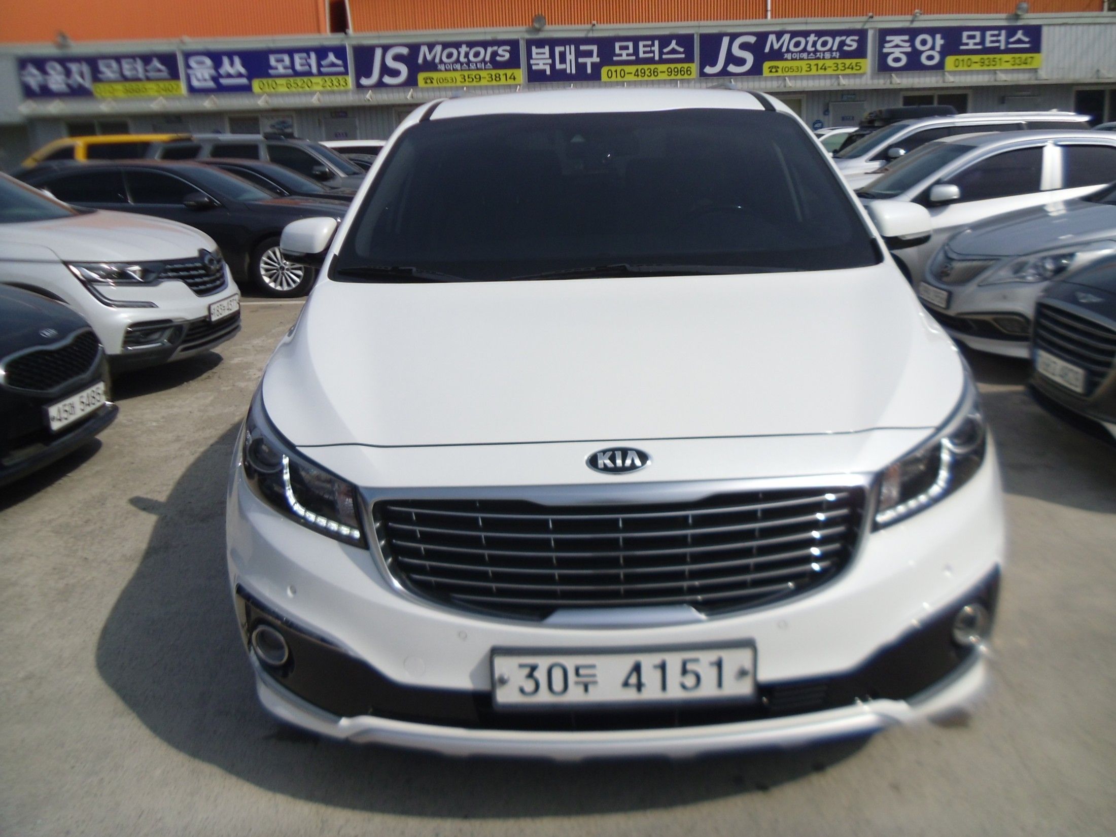 KIA CARNIVAL 2017