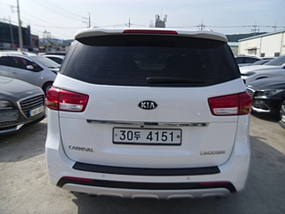KIA CARNIVAL 2017