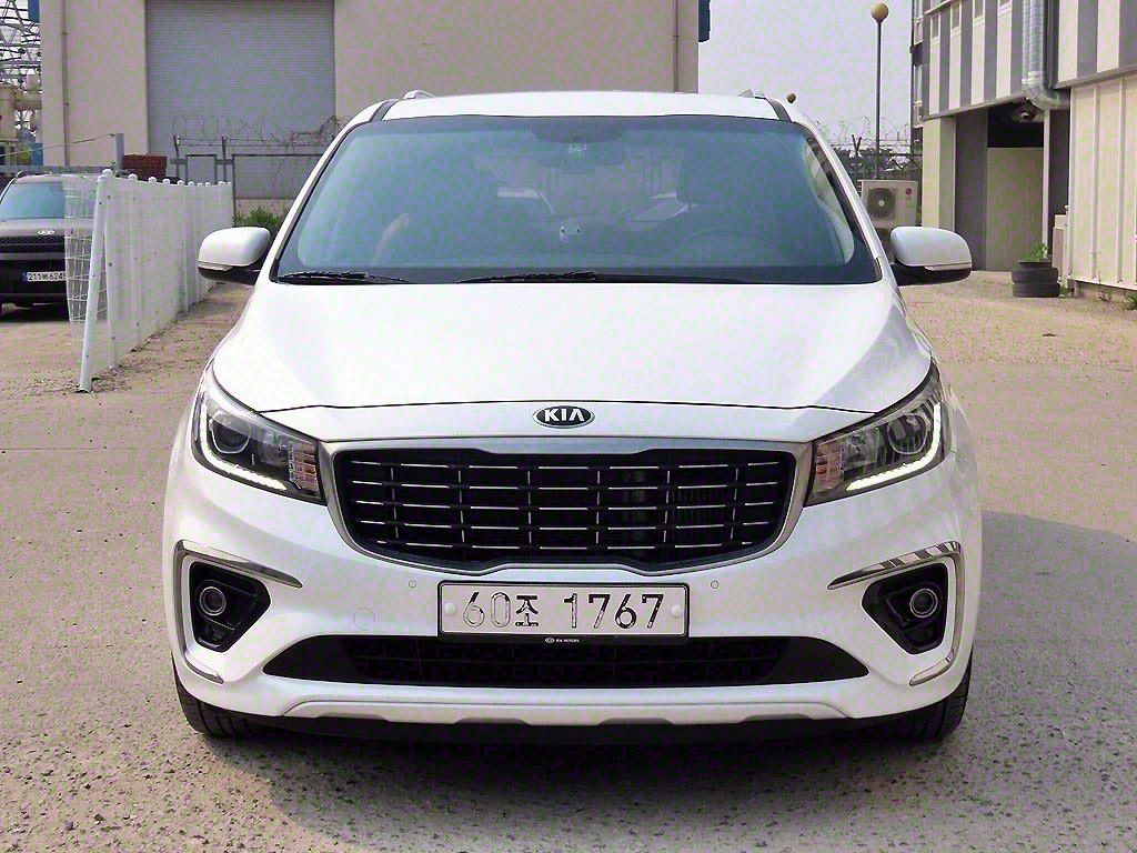 KIA CARNIVAL 2018