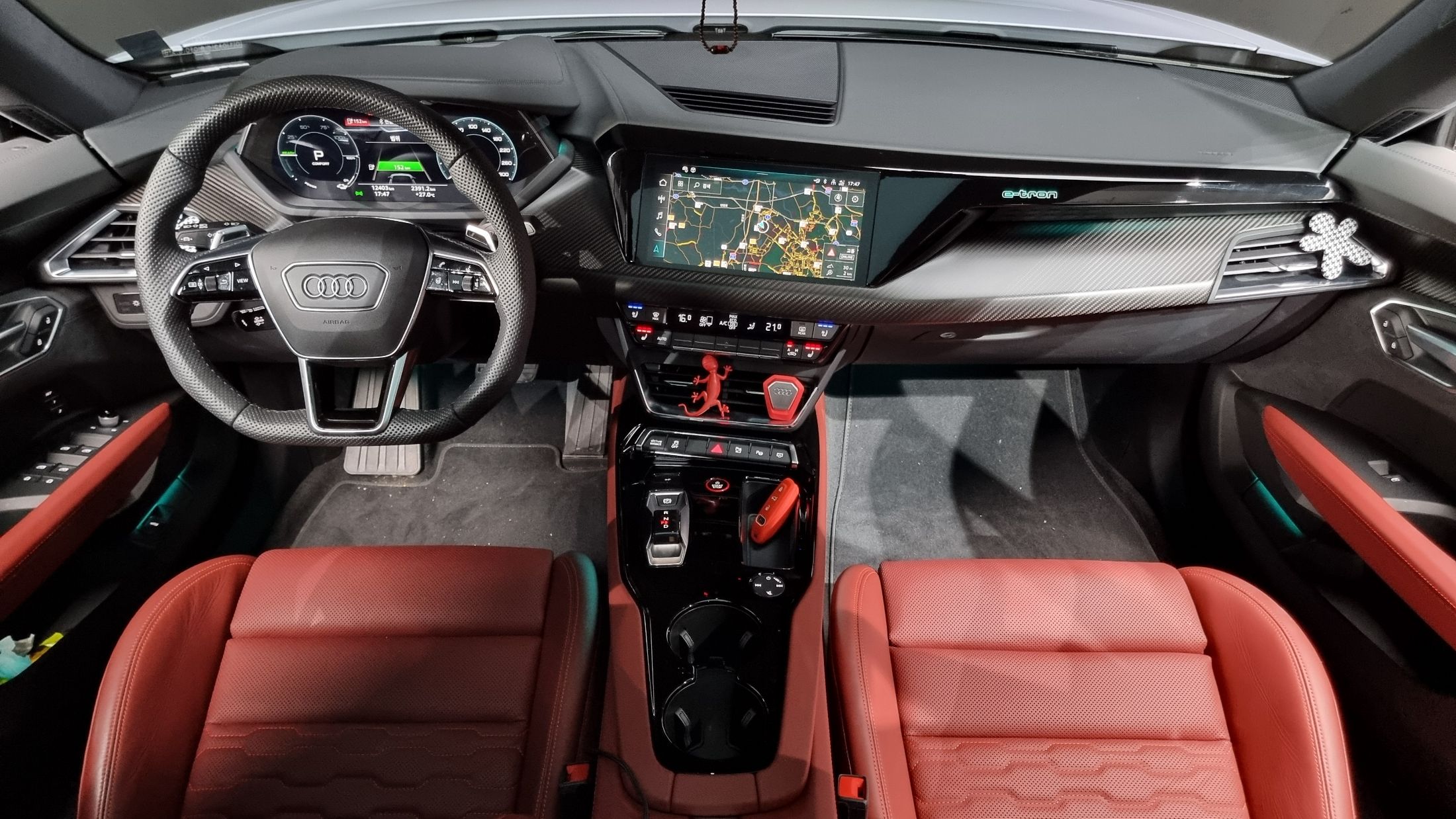 AUDI E-TRON 2021