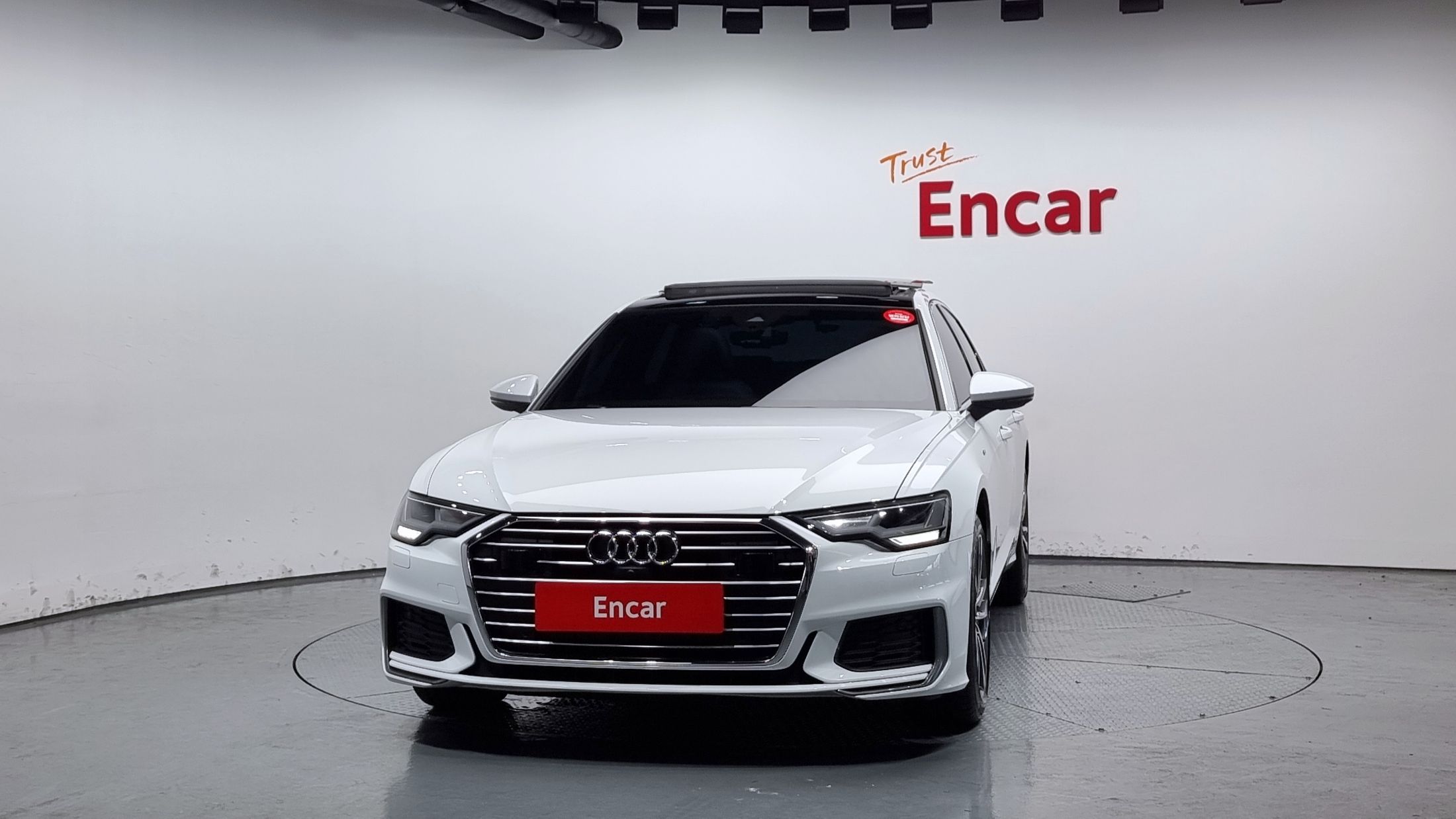 AUDI A6 C8