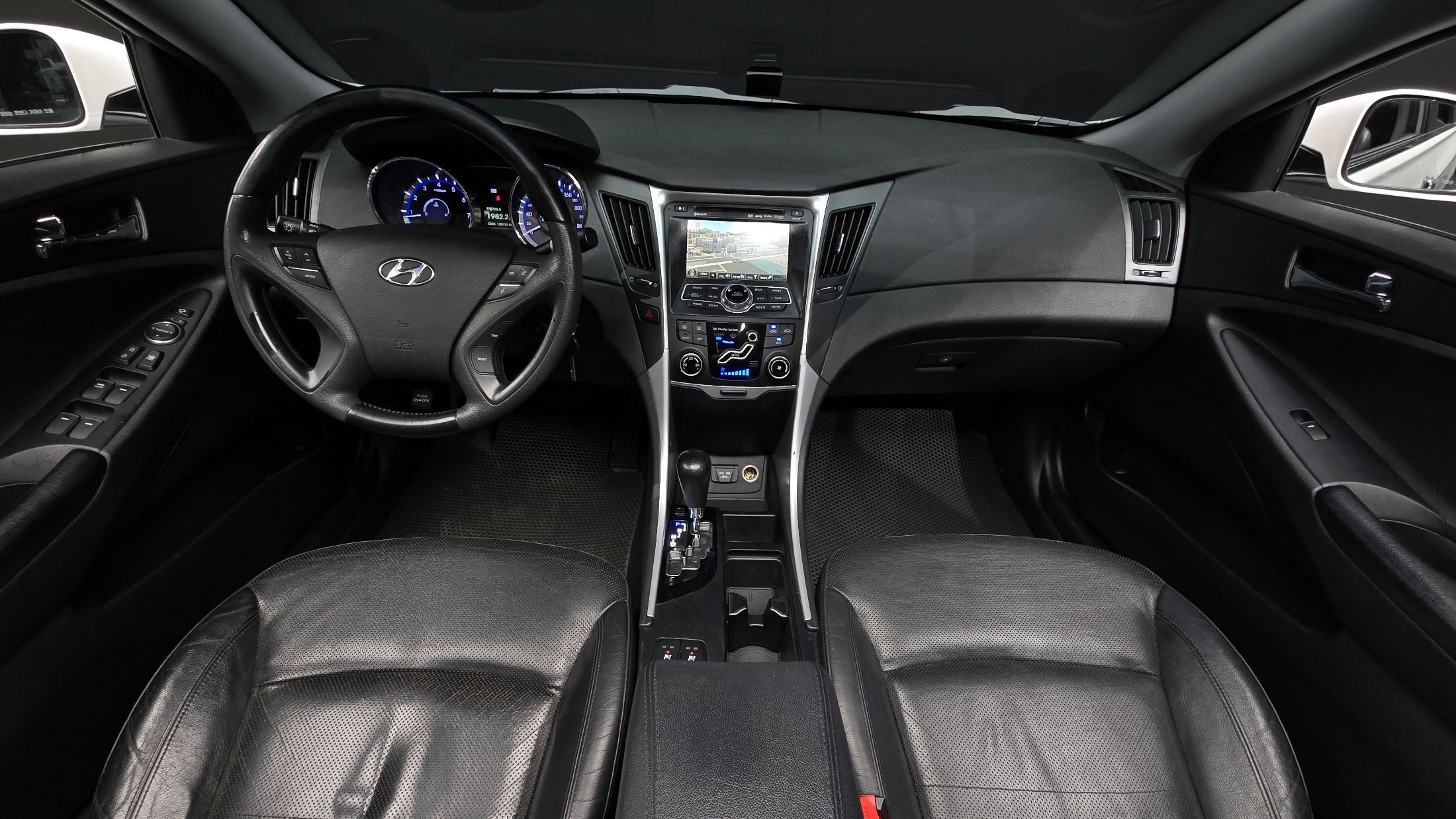 HYUNDAI SONATA YF 2010