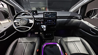 HYUNDAI STARIA 2023