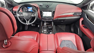 MASERATI LEVANTE 2020