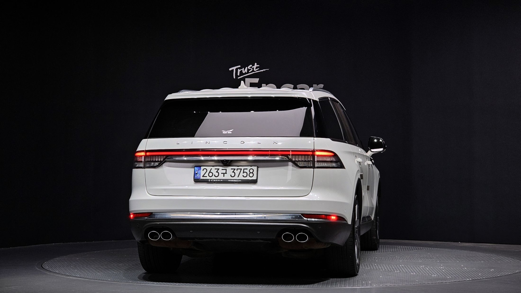 LINCOLN AVIATOR
