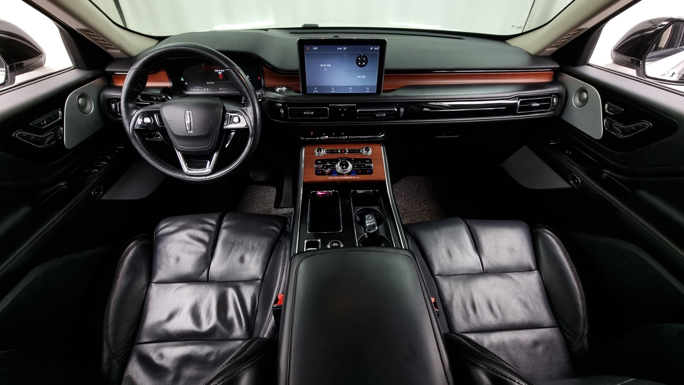 LINCOLN AVIATOR