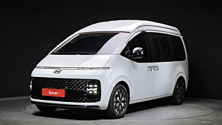 HYUNDAI STARIA  4WD Lounge 7 Seater 2023