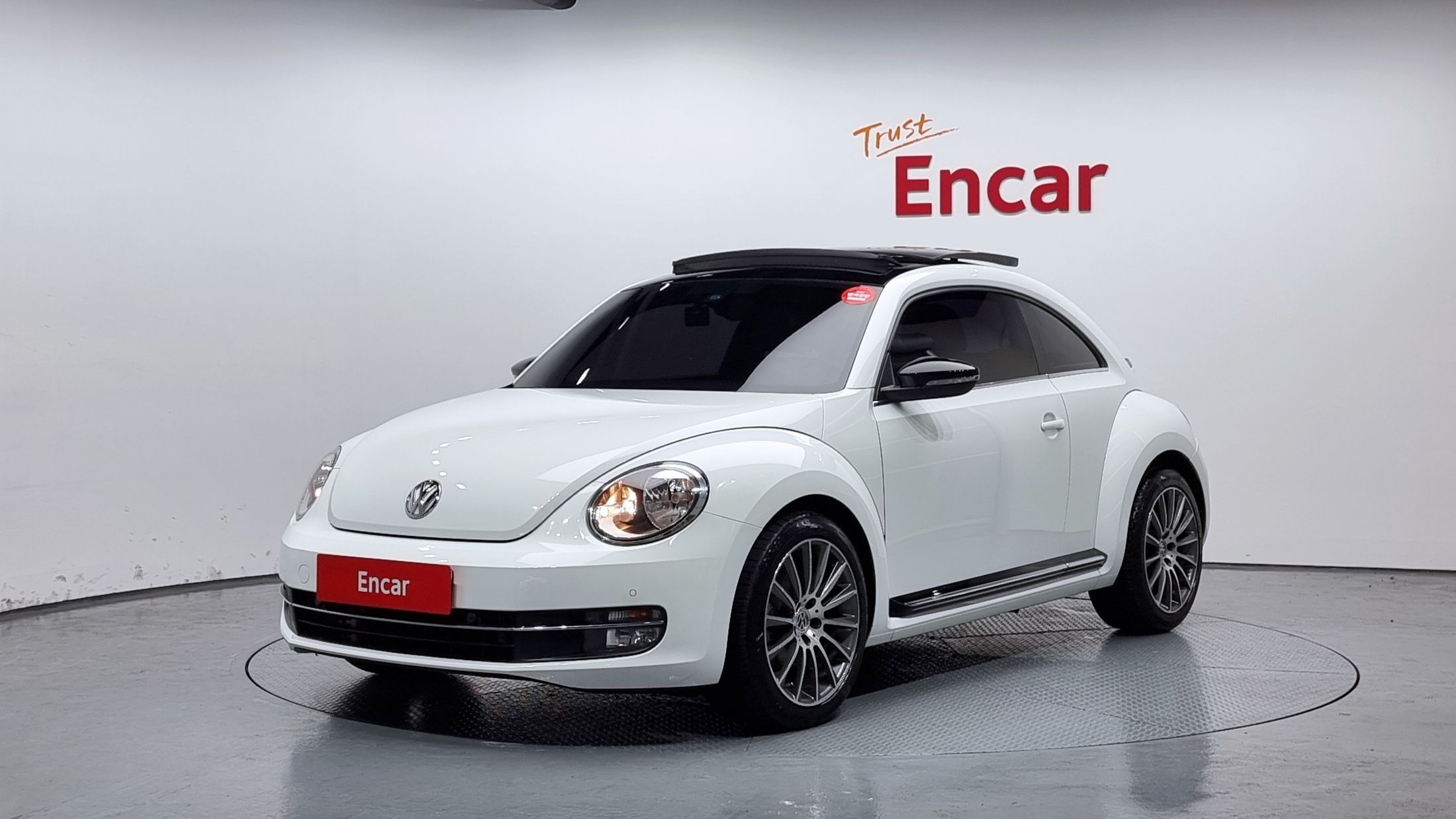 VOLKSWAGEN BEATLE 2016
