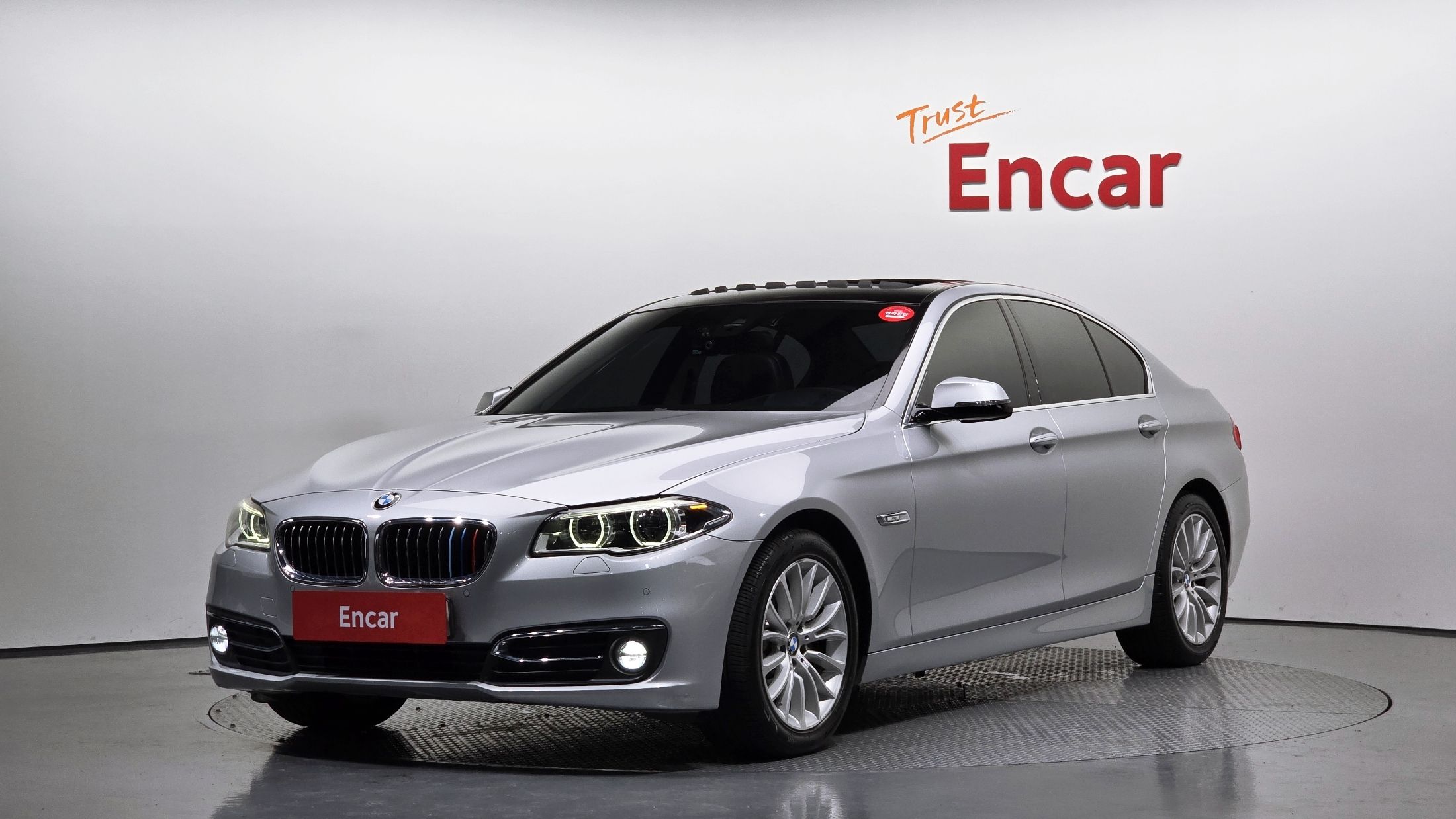 BMW 5-SERIES F10 2015