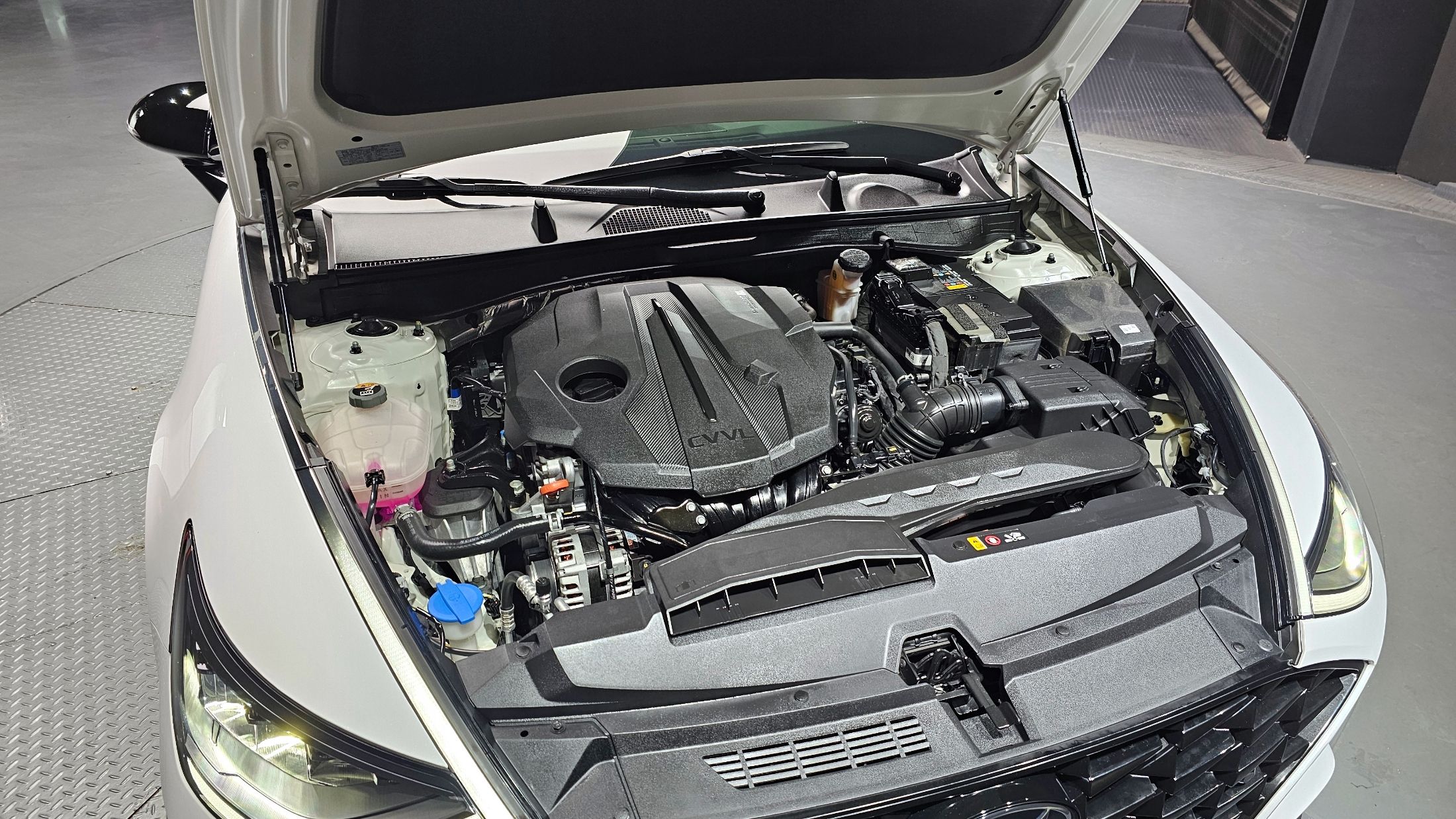 HYUNDAI SONATA DN8