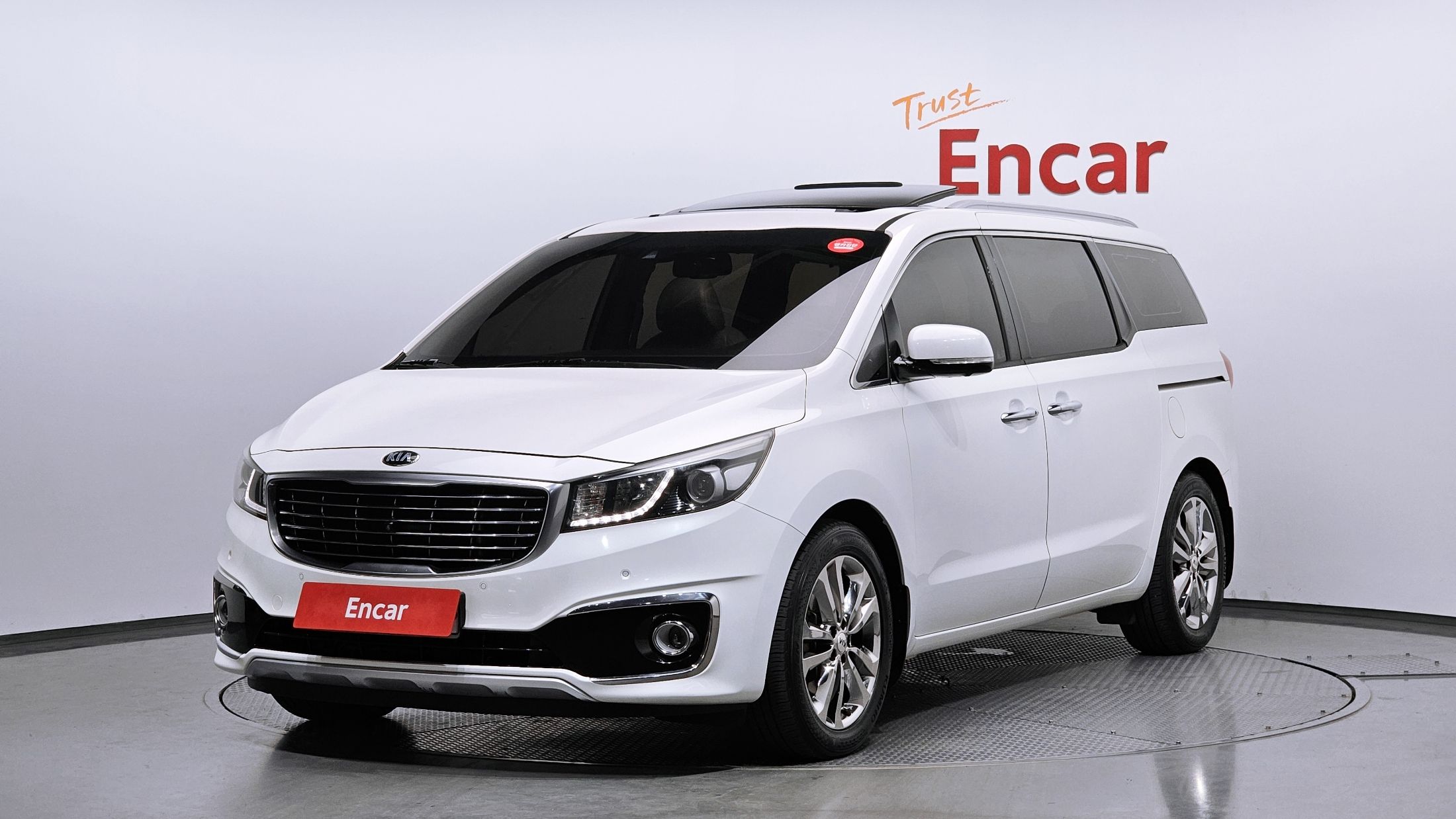 KIA CARNIVAL 2015