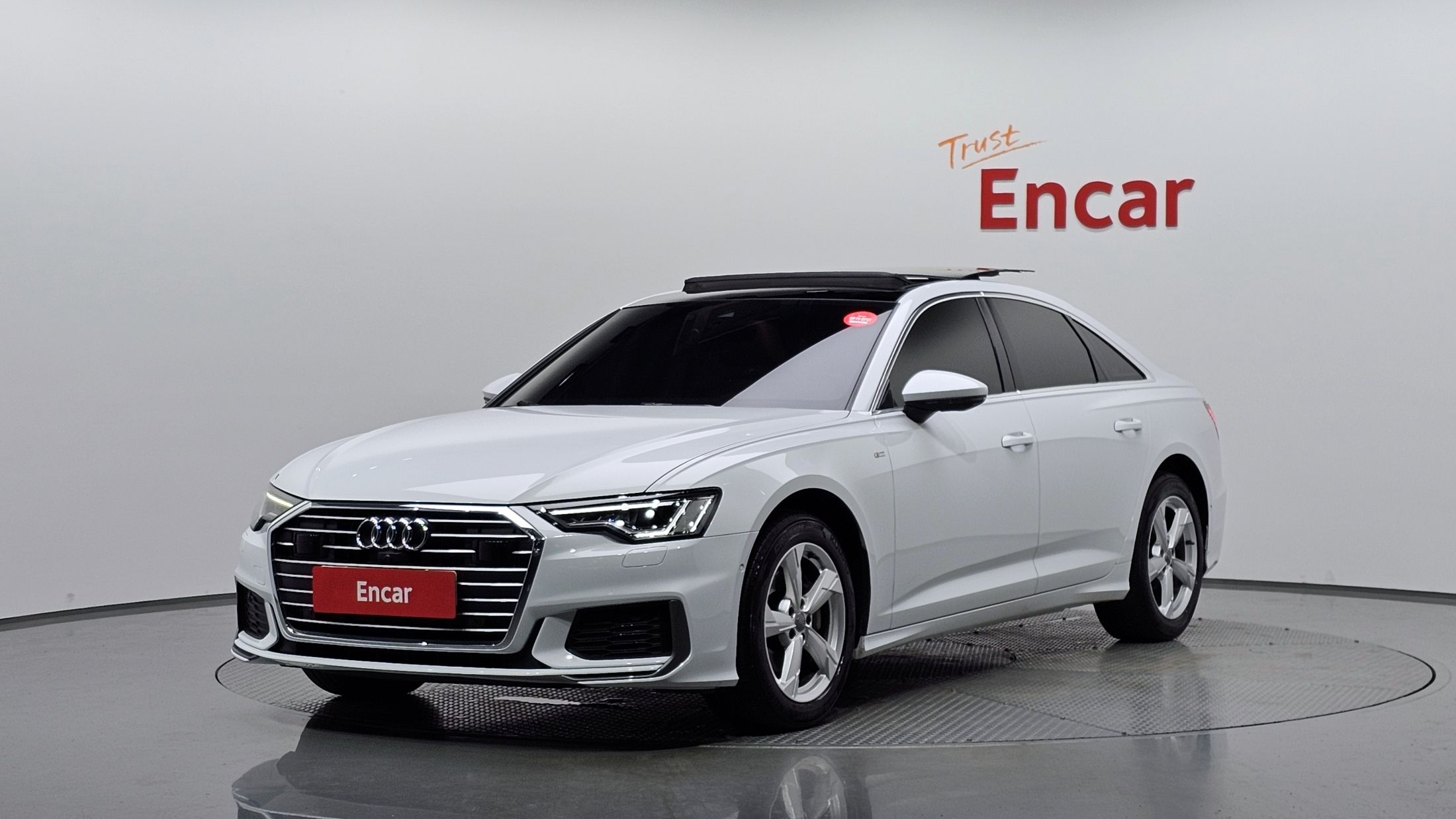AUDI A6 C8