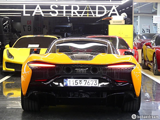 Заказать MCLAREN ARTURA