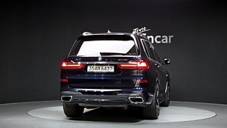 BMW X7 G07 2020