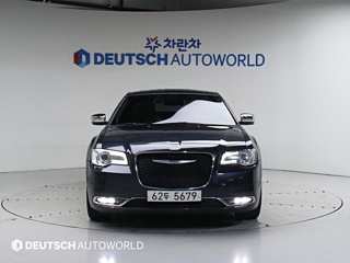 Заказать CHRYSLER 300C