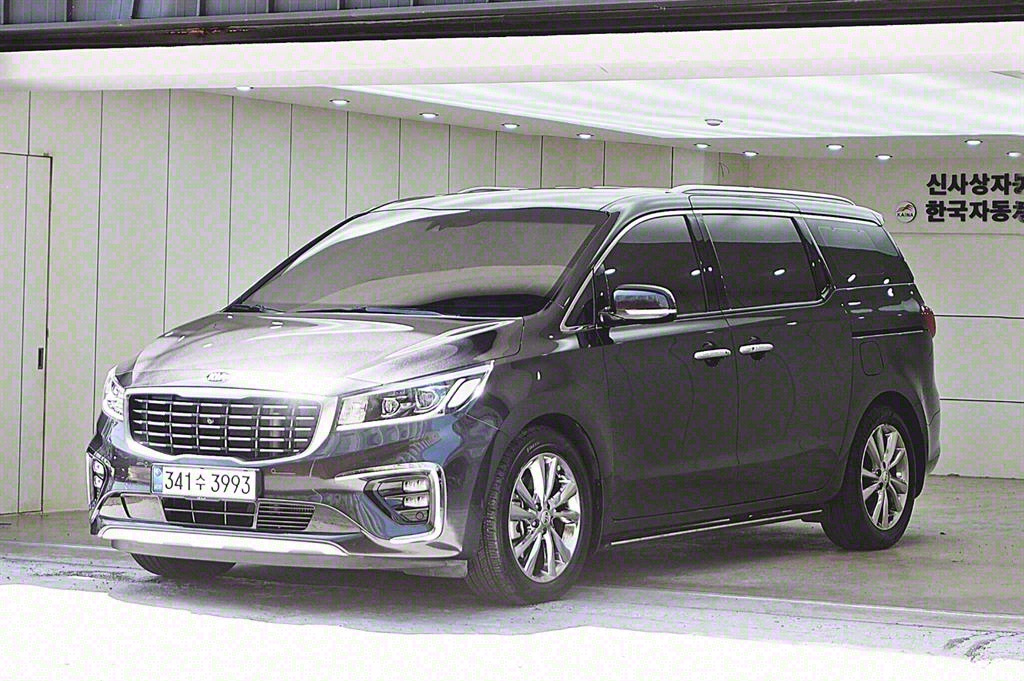 KIA CARNIVAL 2020