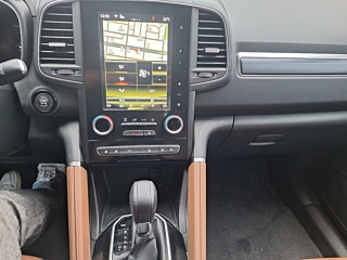 SAMSUNG QM6 2021