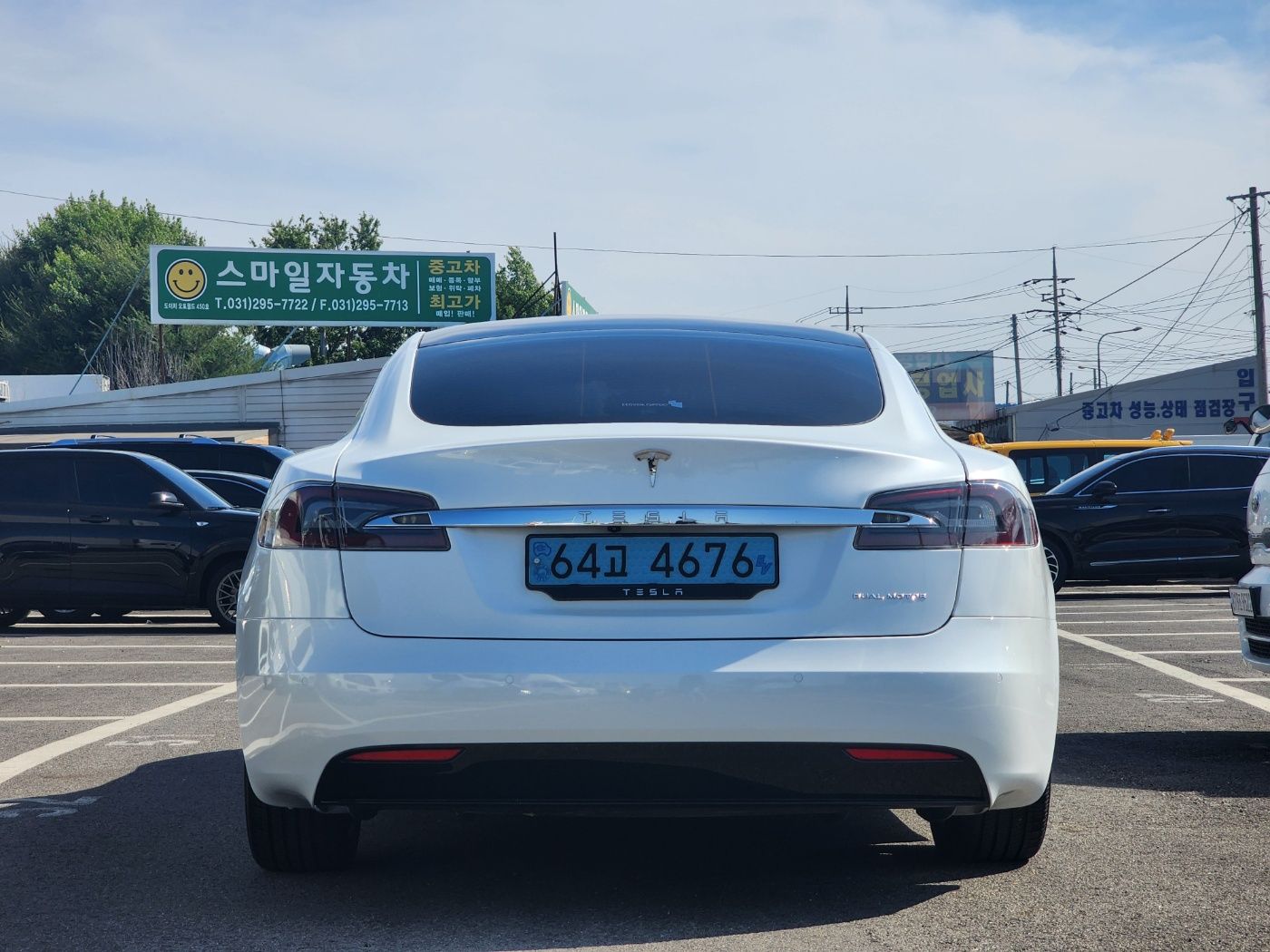 TESLA MODEL S