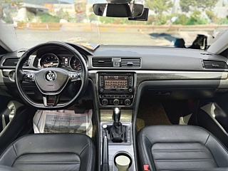VOLKSWAGEN PASSAT 2018