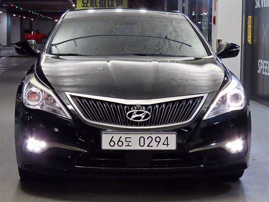 HYUNDAI GRANDEUR HG 2013