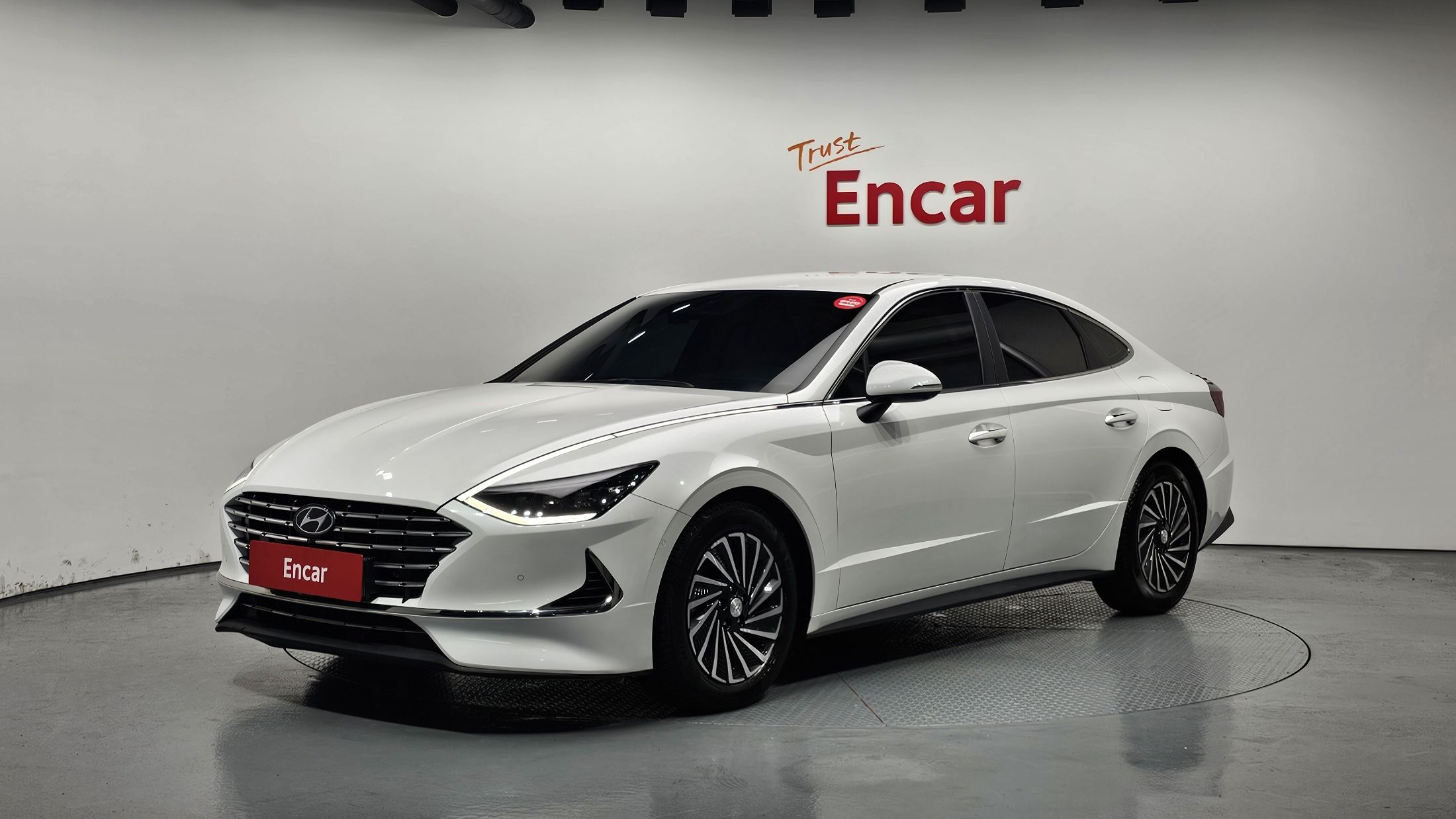 HYUNDAI SONATA HYBRID DN8