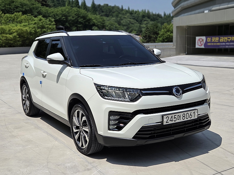 SSANGYONG TIVOLI VERY NEW 2020