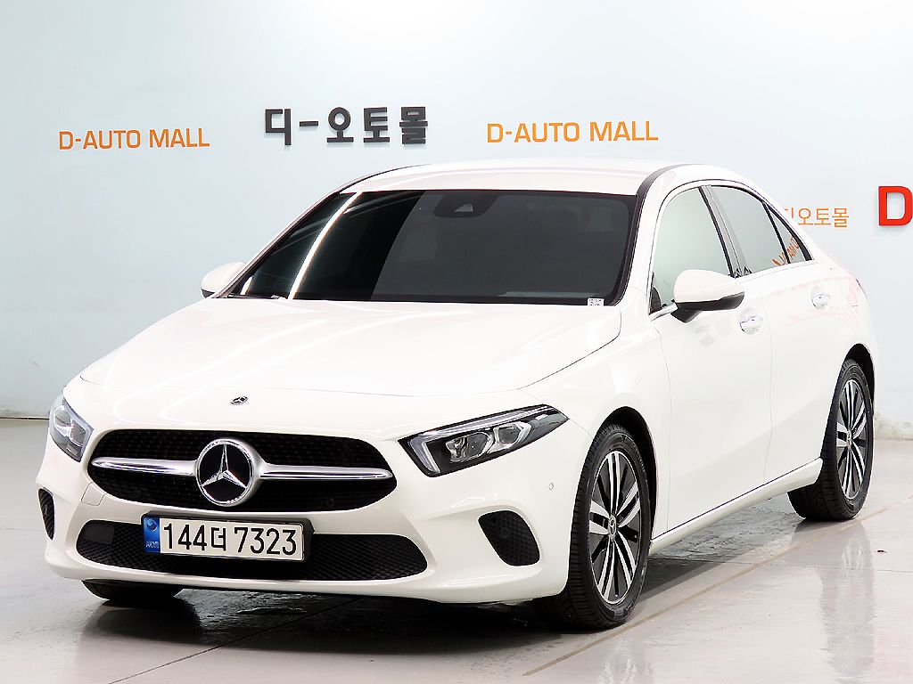 MERCEDES BENZ A-CLASS W177