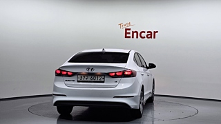 HYUNDAI AVANTE AD 2018