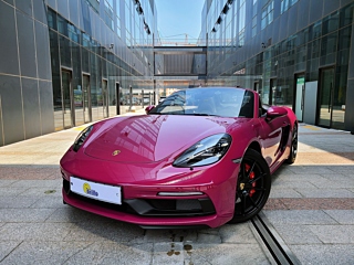 Заказать PORSCHE 718 BOXSTER