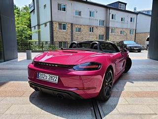 Заказать PORSCHE 718 BOXSTER