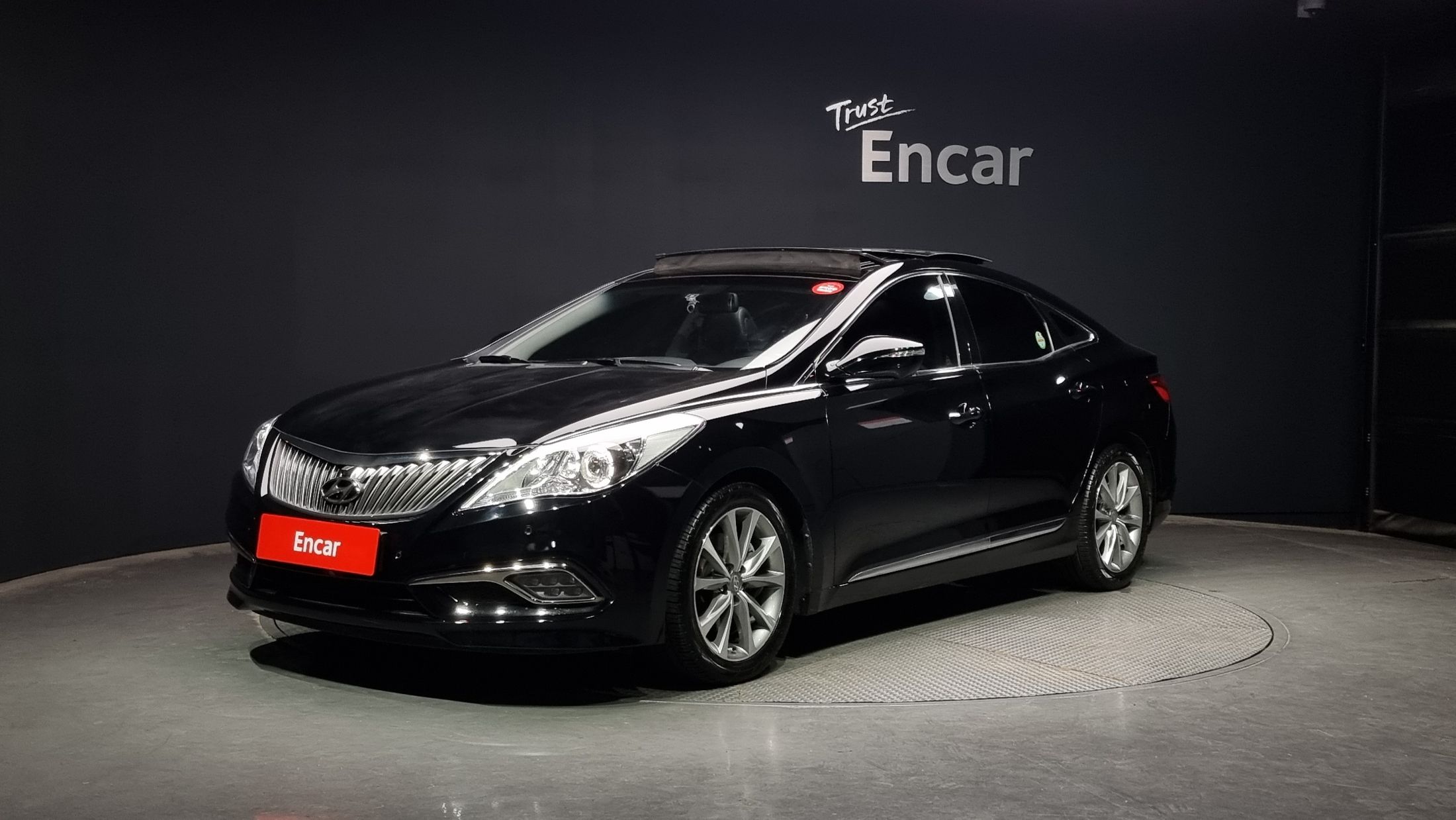 HYUNDAI GRANDEUR HG 2016