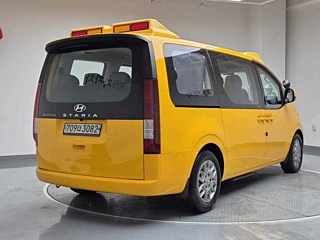 HYUNDAI STARIA 2023
