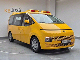 HYUNDAI STARIA 2023