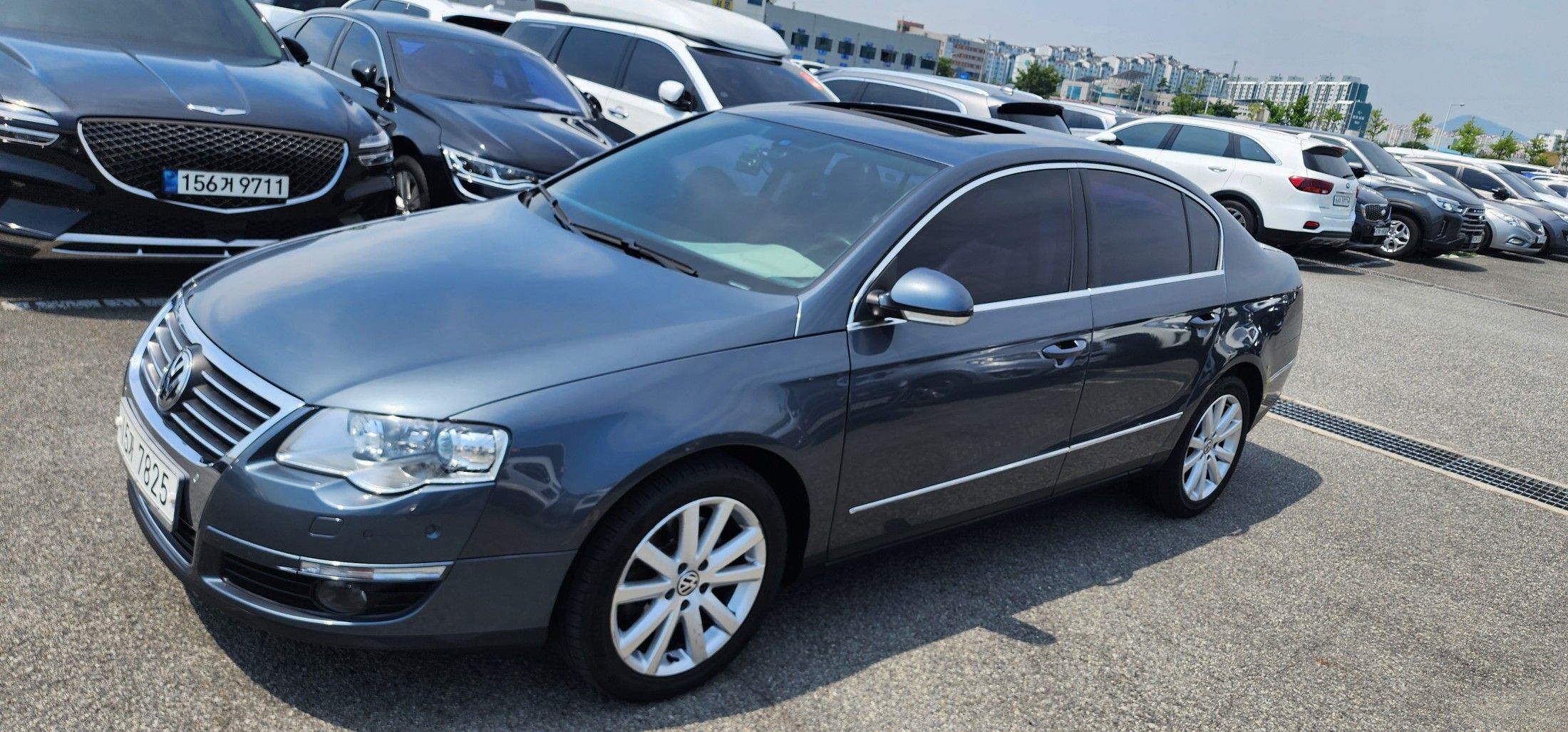 VOLKSWAGEN PASSAT 2010