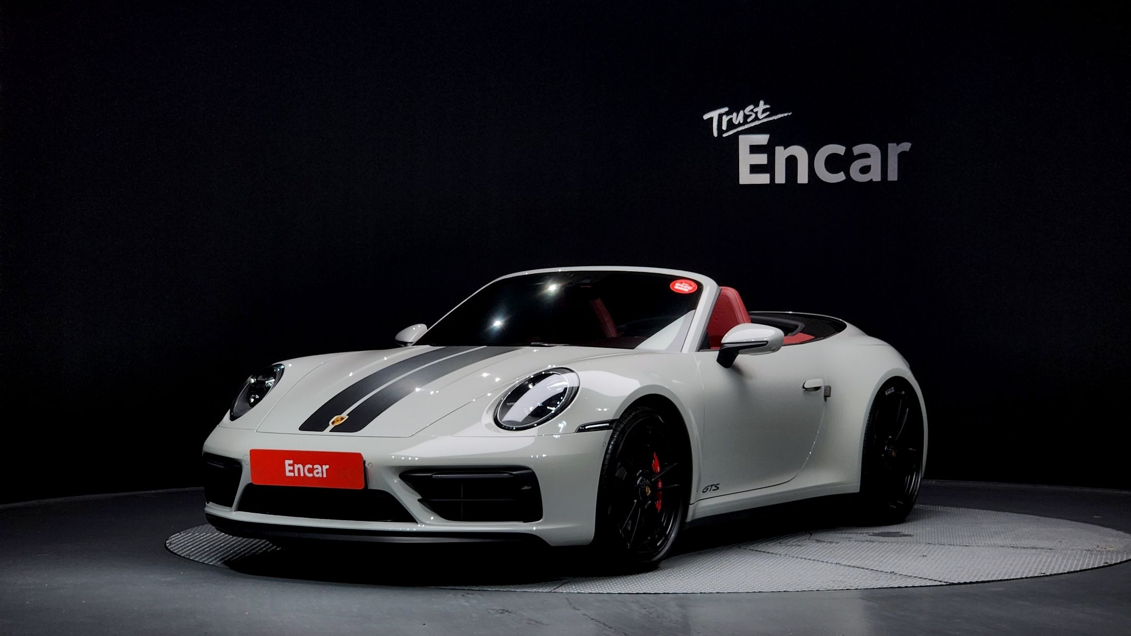 PORSCHE 911 992