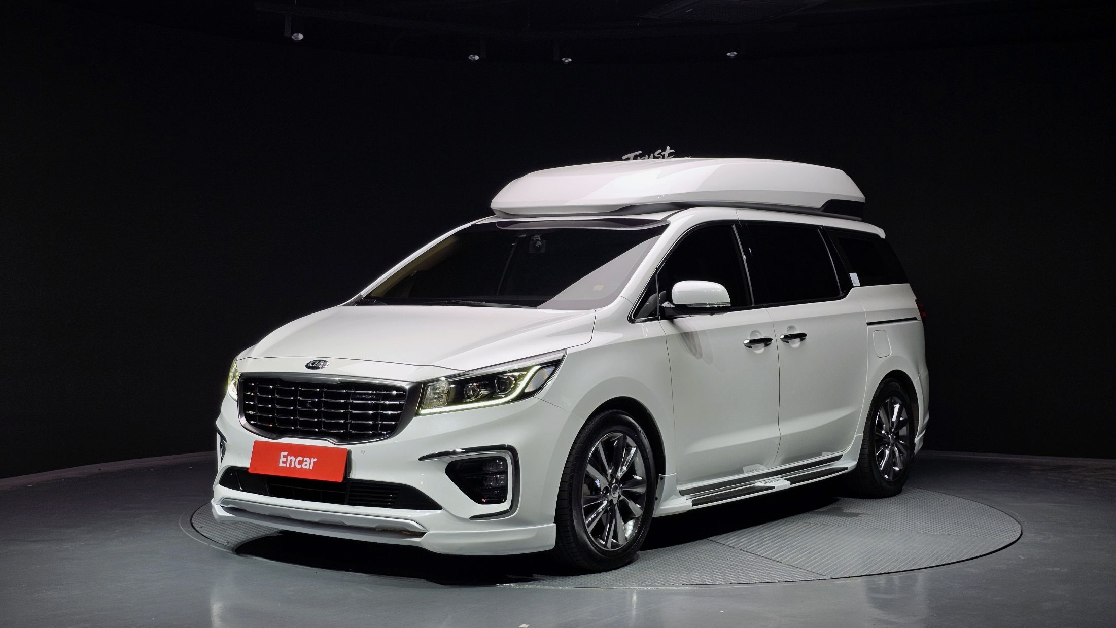 KIA CARNIVAL 2019