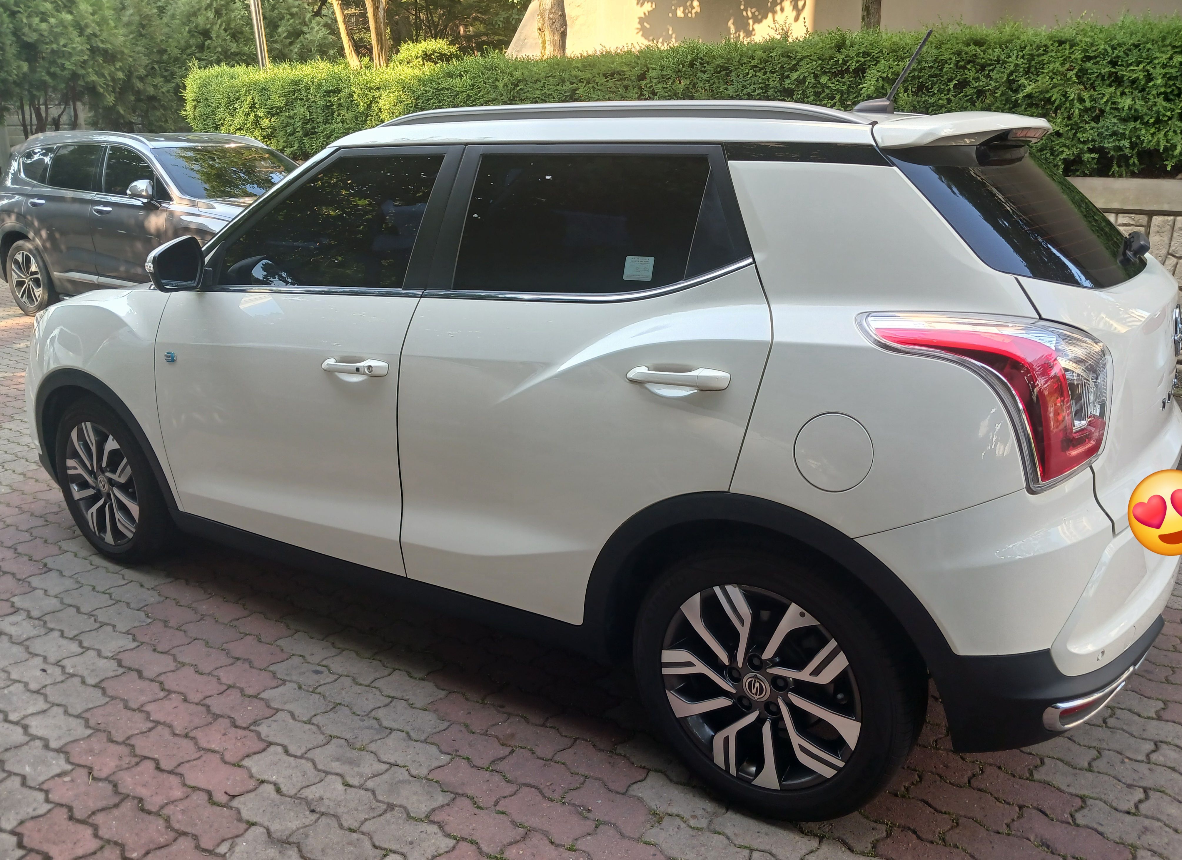 SSANGYONG TIVOLI ARMOR
