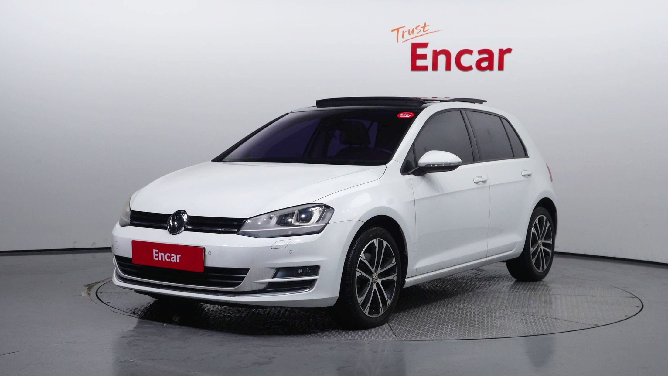 VOLKSWAGEN GOLF 2014