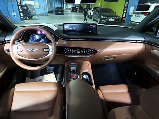 GENESIS GV70 2024