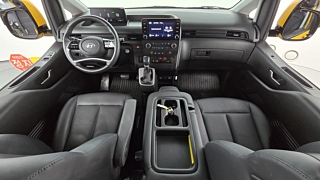 HYUNDAI STARIA 2023