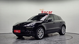PORSCHE MACAN 2017